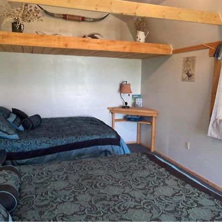 Montana Old West Cabins Babb Exterior foto